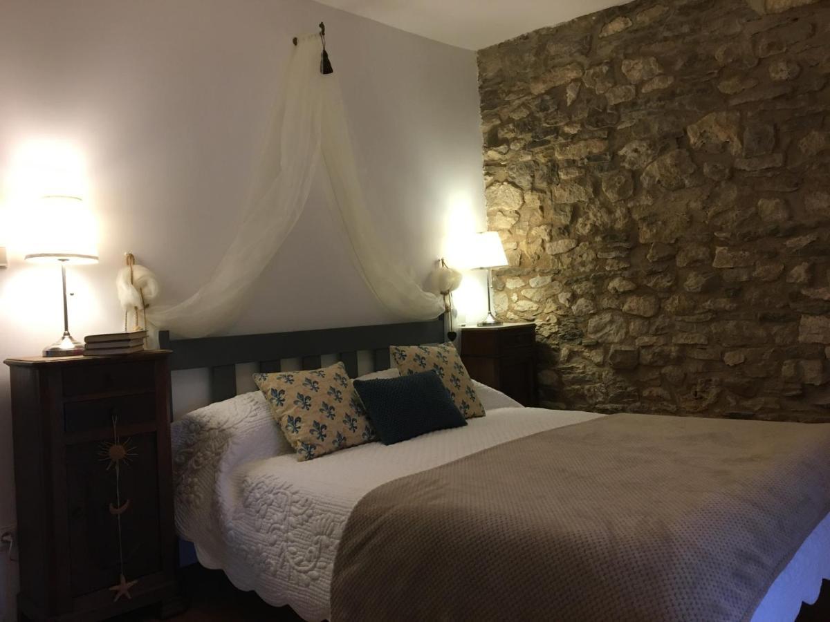 Les Gites Perard Caylus Екстериор снимка