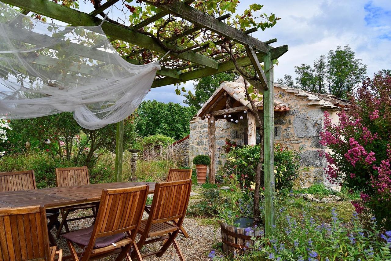 Les Gites Perard Caylus Екстериор снимка