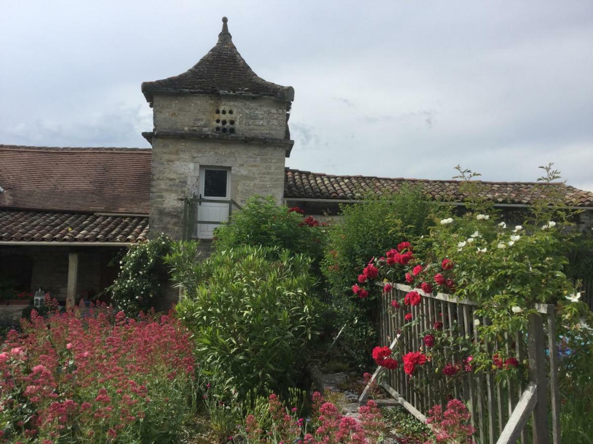 Les Gites Perard Caylus Екстериор снимка